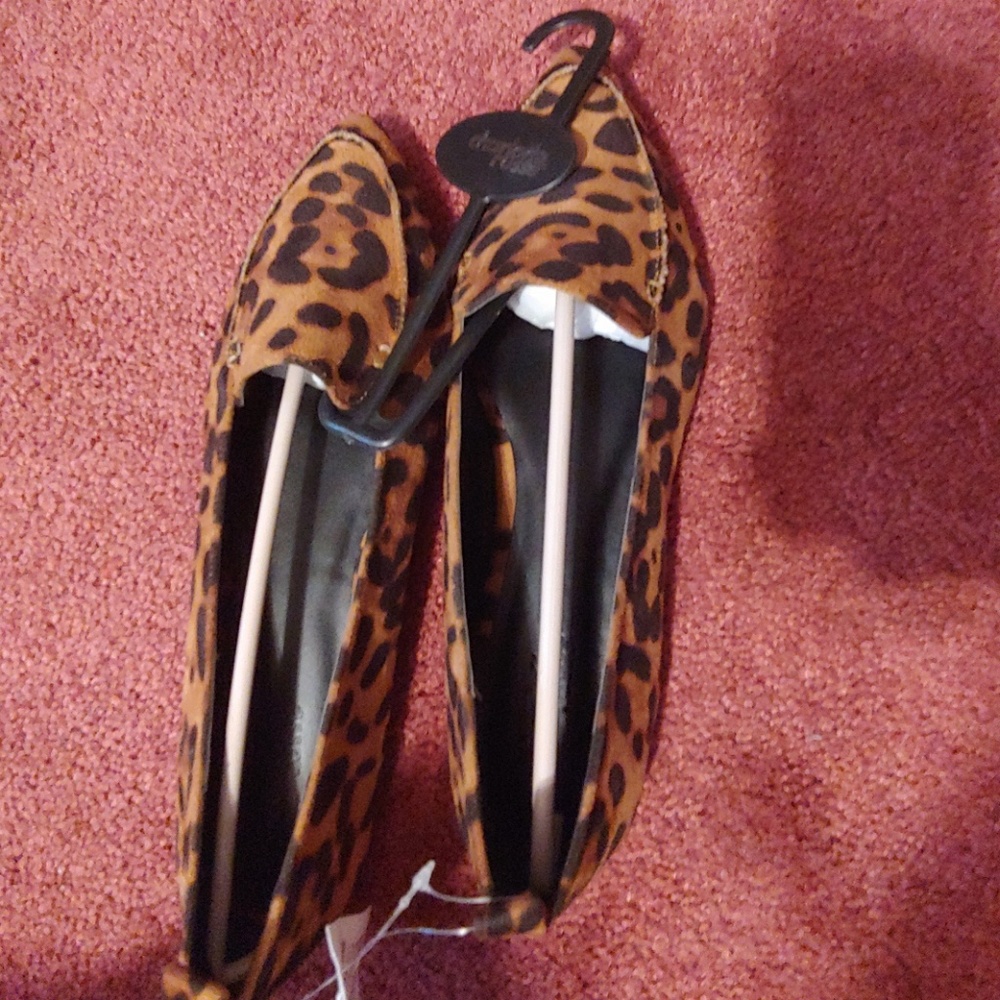 Leopard loafers size 8